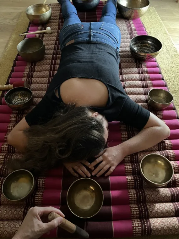 Mal de dos , Châteaubourg, Julie Allemand