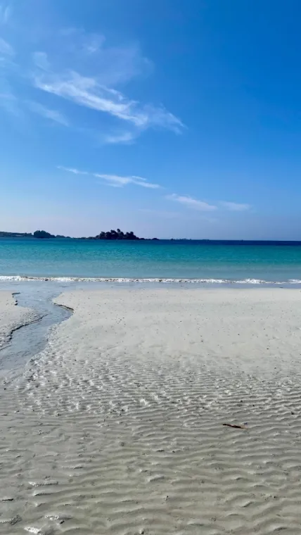 Bonnes vacances , Châteaubourg, Julie Allemand